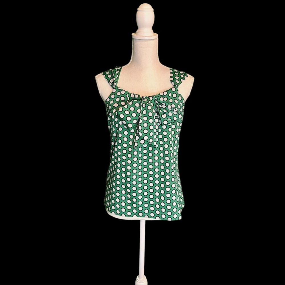 NWOT Banana Republic Green Polka Dot Pleated Bust Tie Detail Sleeveless Blouse